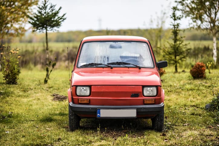 czerwony fiat 126p